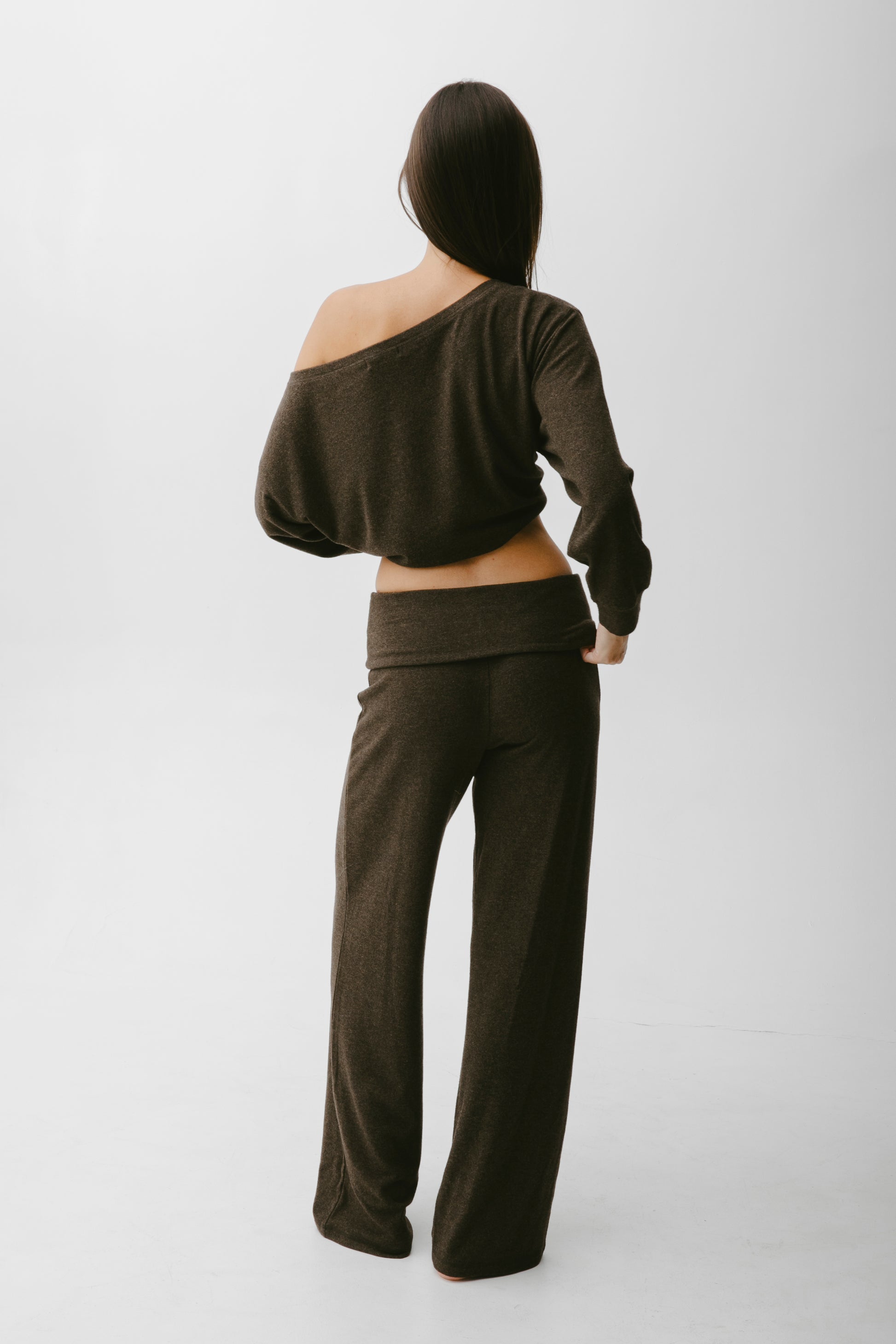 (Brown)