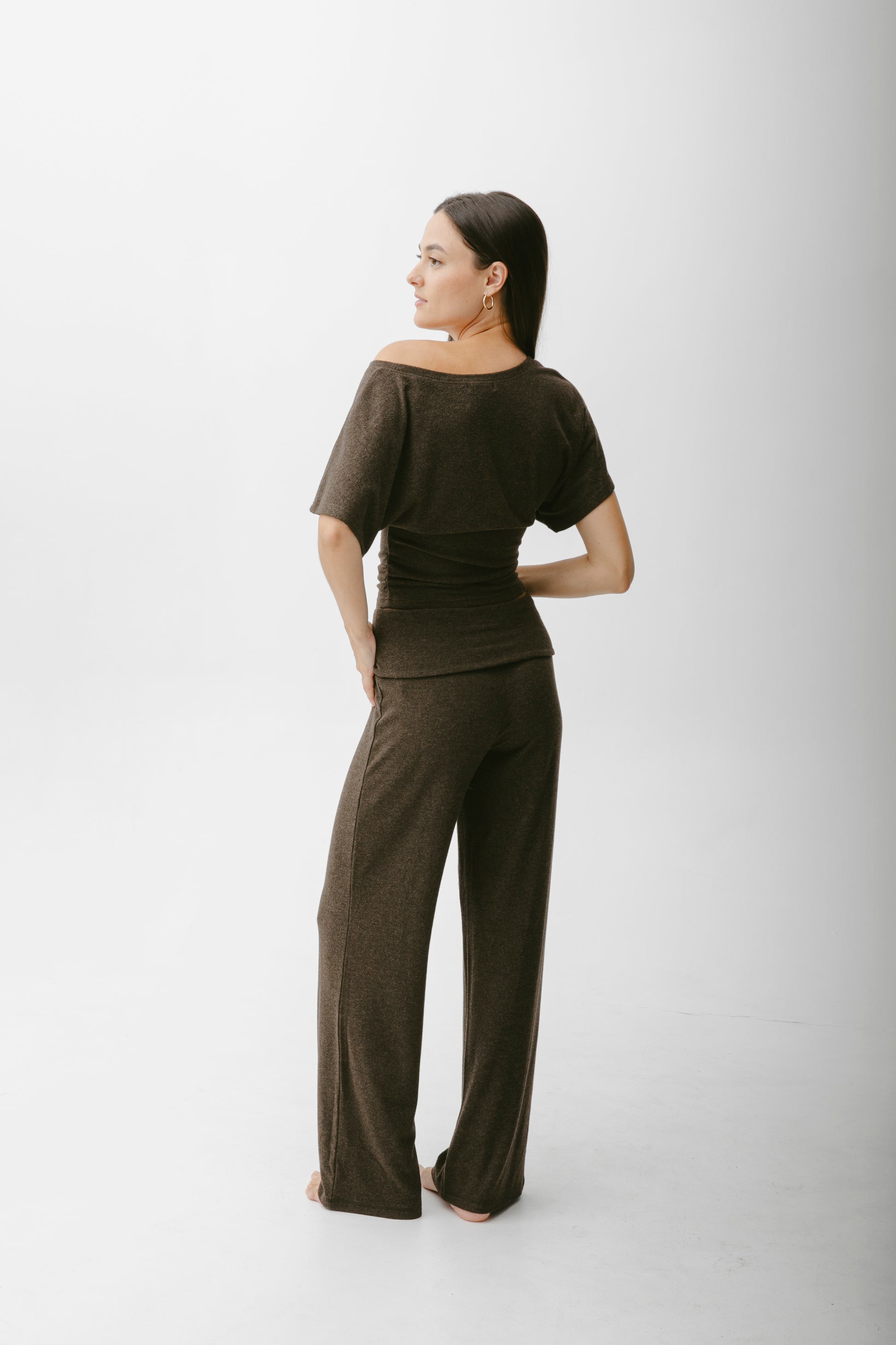 (Brown)