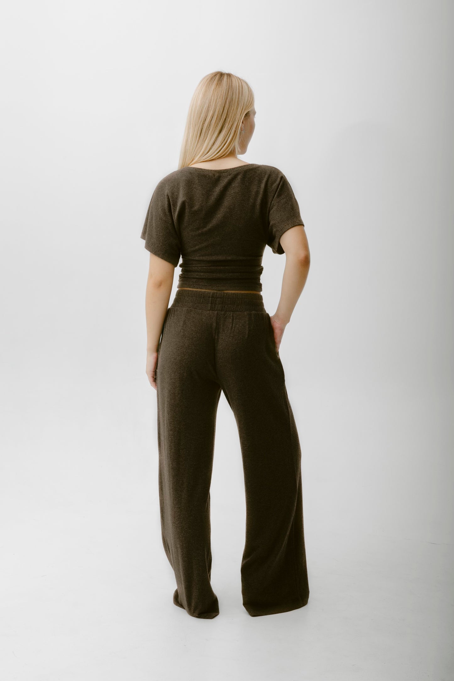 (Brown)