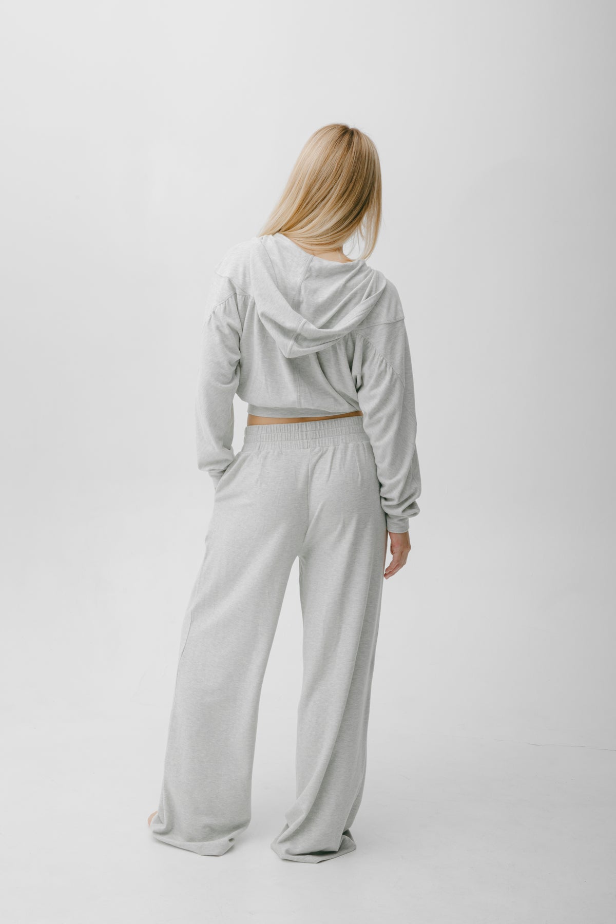 Lucy Wide Leg Pant in light grey, back detail